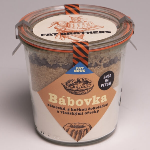 Zámocká orechová bábovka s čokoládovými slzičkami - v dóze