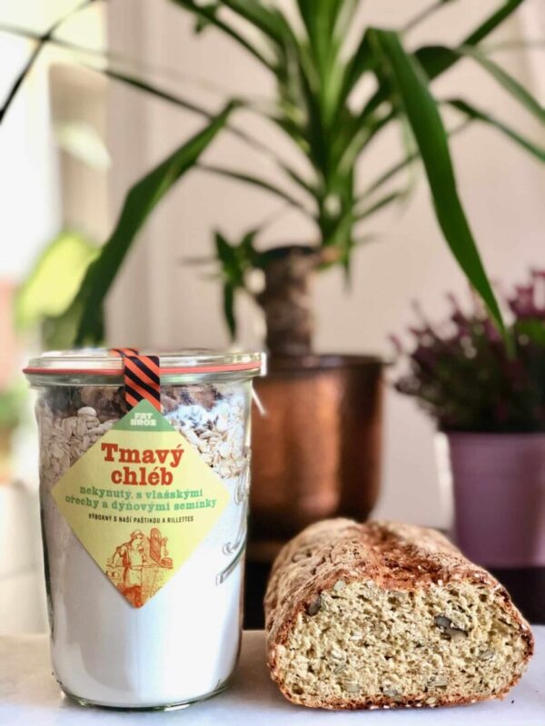 Tmavý chlieb s ovsenými vločkami a orechami - zmes na pečenie v dóze