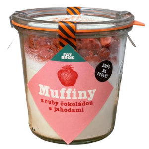 Úžasné valentínske muffiny s  jahodami a ruby čokoládou  v dóze – NOVINKA