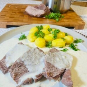 „Tafelšpic“ – varené teľacie s chrenovou omáčkou | Zuzana Machová
