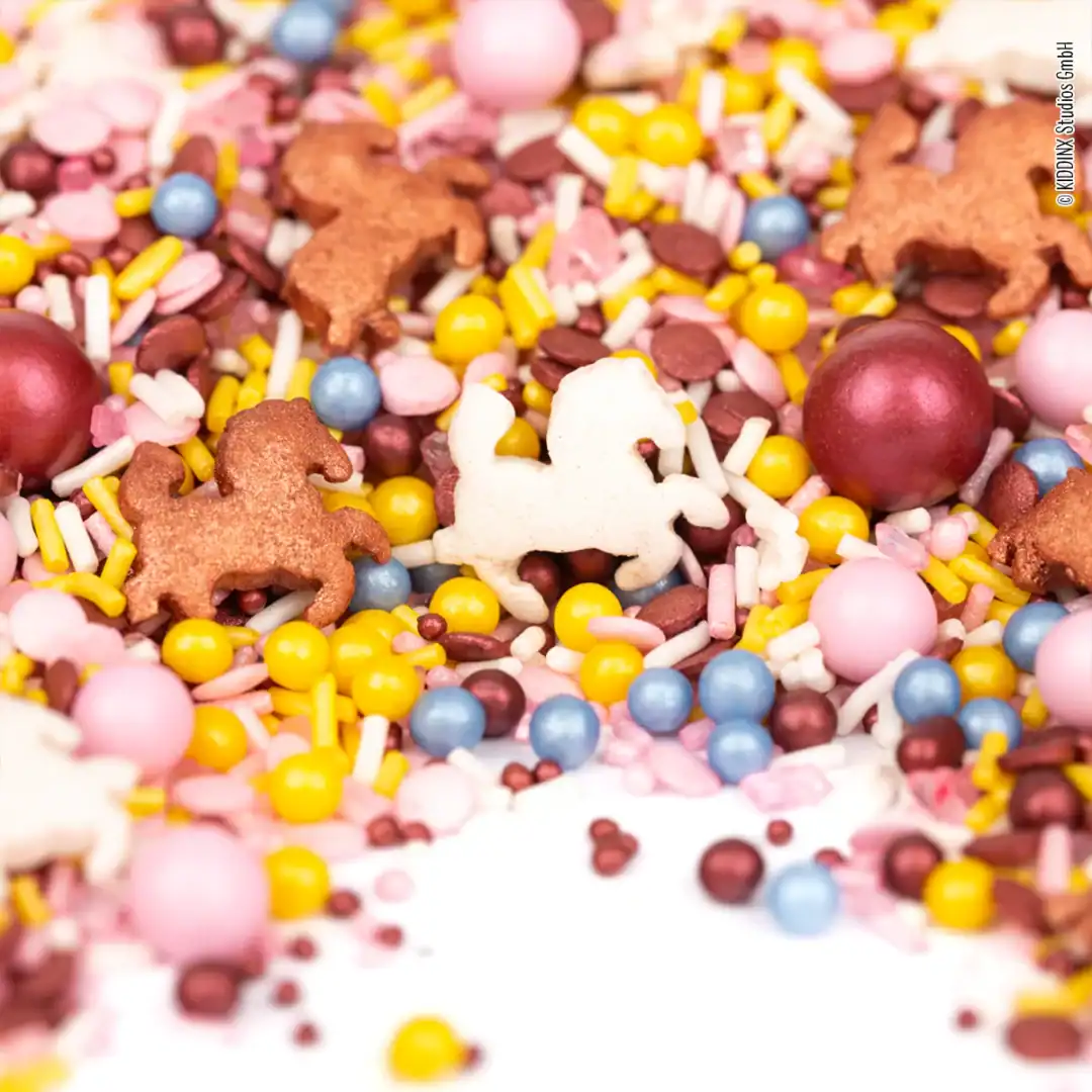 Hravý cukrový posyp na koláče a torty s koníkmi - Happy Sprinkles