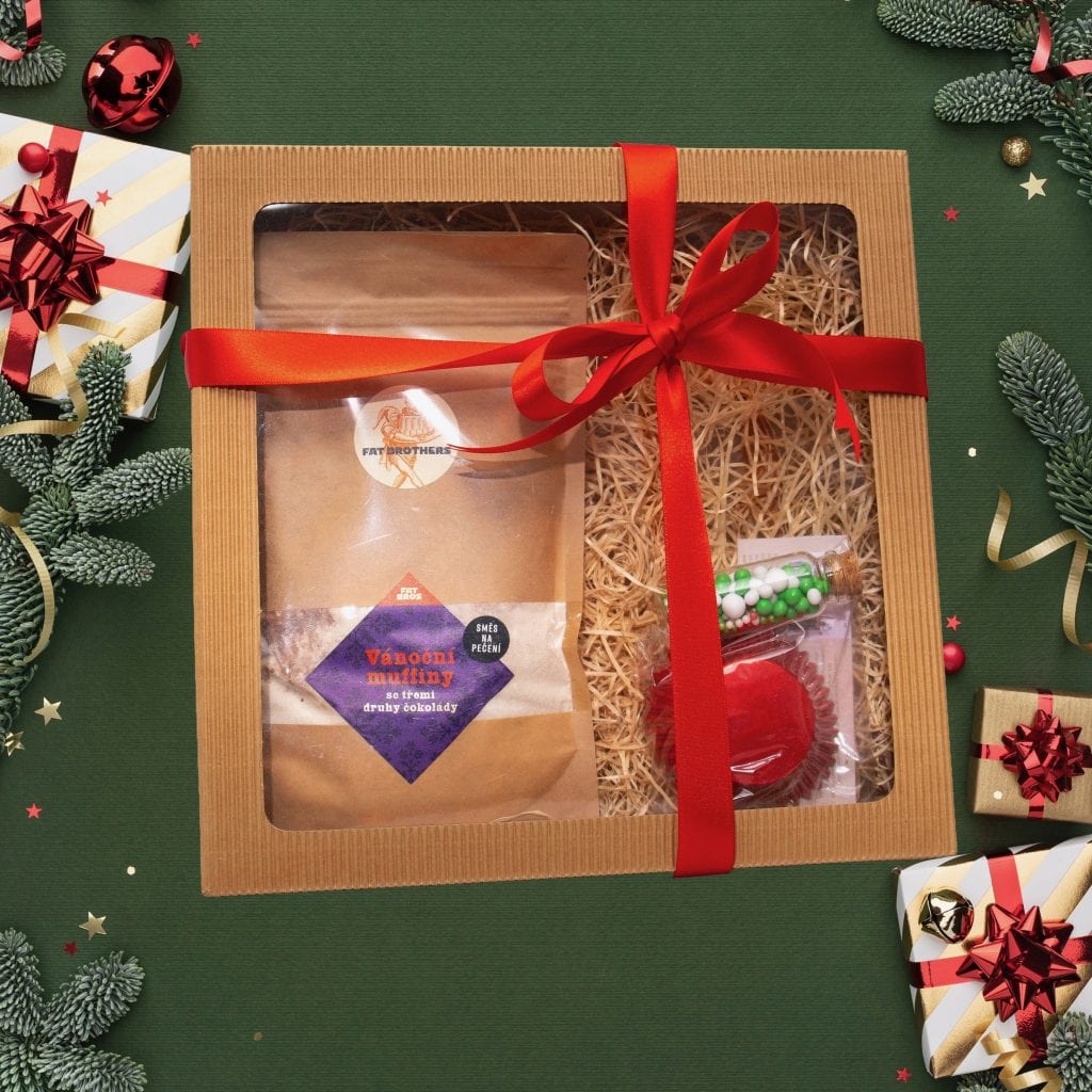 Vajíčkový šalát jogurtový s lososovými toastami Vajíčkový šalát jogurtový s lososovými toastami